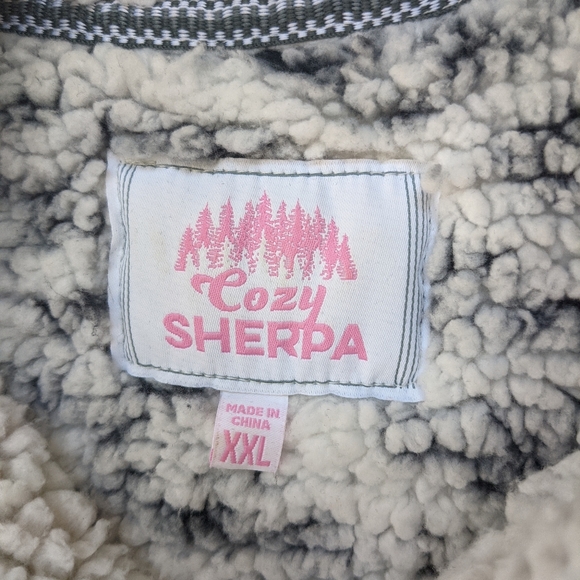 Sherpa Pullover - Picture 5 of 5